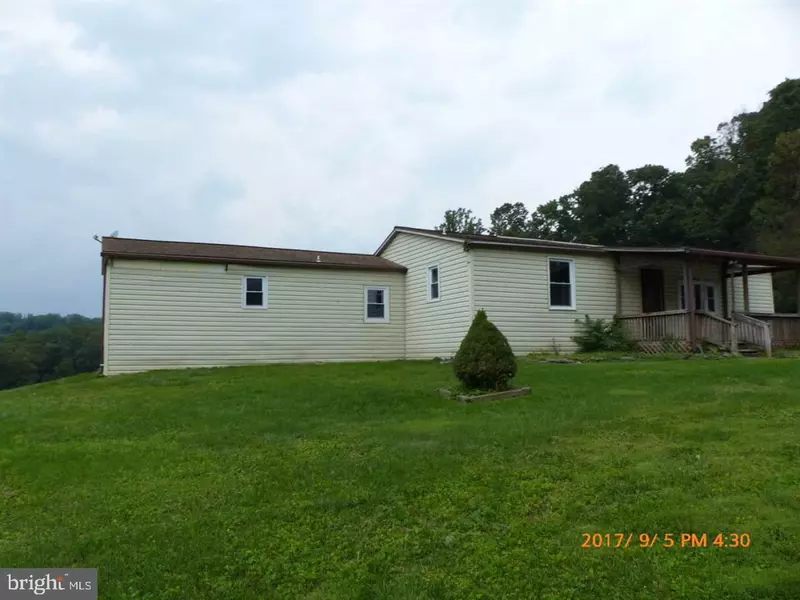 10740 LUCKY RD, Felton, PA 17322