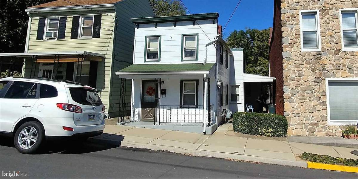 Wrightsville, PA 17368,202 WALNUT ST