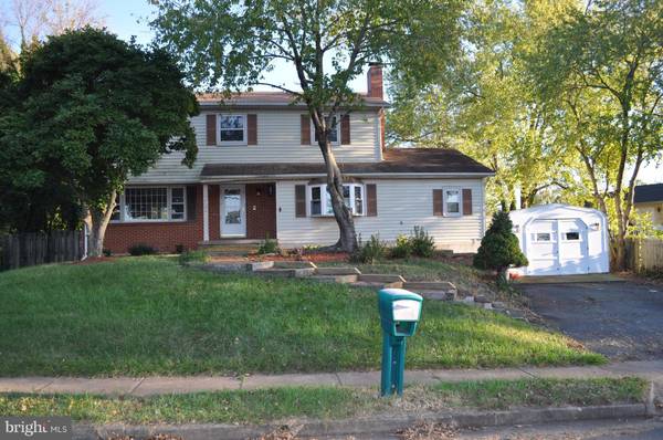 8305 ROLLING RD, Manassas, VA 20110