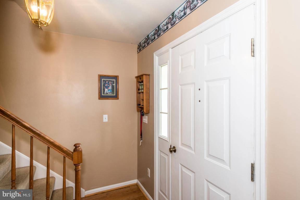 New Holland, PA 17557,119 WINDSOCK WAY
