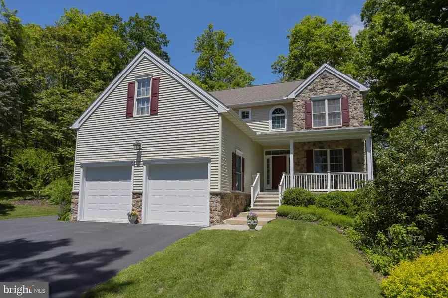 251 VALLEY RD, Lancaster, PA 17601