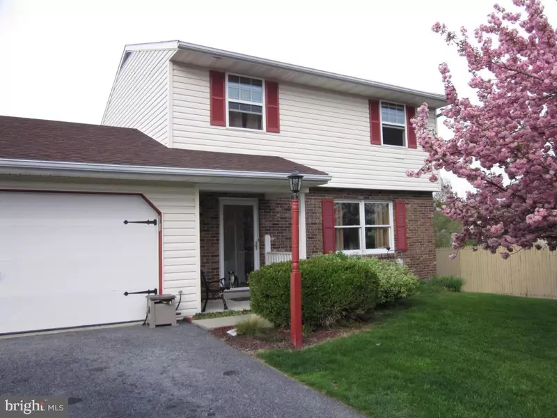 3061 TODD LN, Lancaster, PA 17601