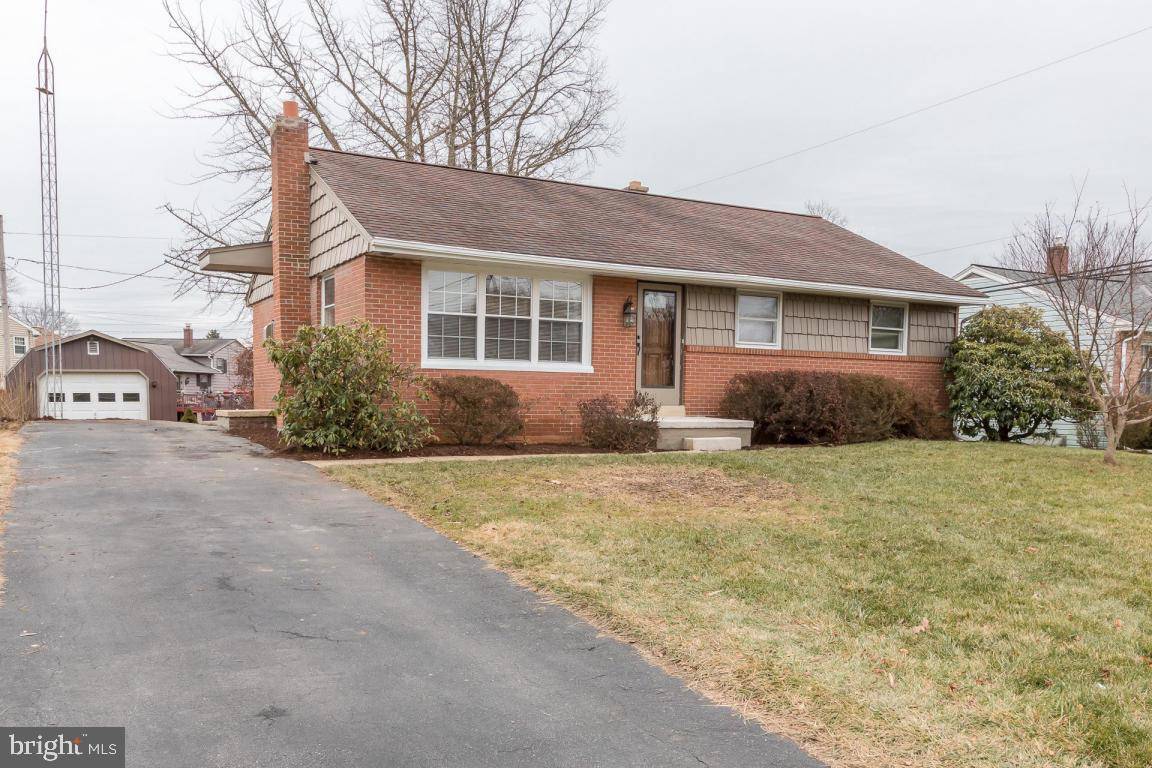 29 FRESH MEADOW DR, Lancaster, PA 17603