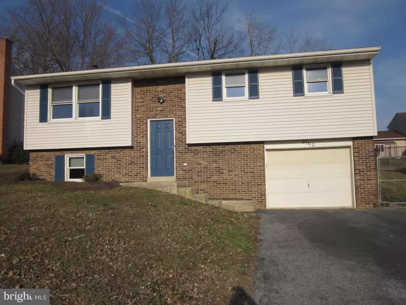 3162 GREENRIDGE DR, Lancaster, PA 17601