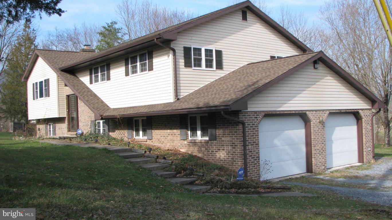 190 LITTLE MOUNTAIN RD, Jonestown, PA 17038