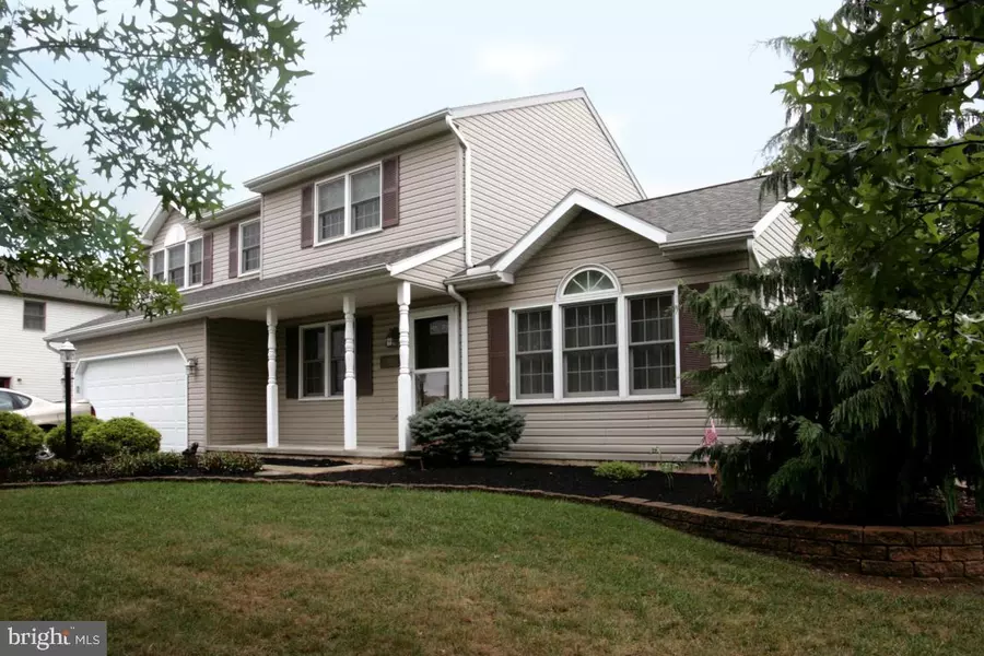 22 S BUTTERFLY DR, Myerstown, PA 17067