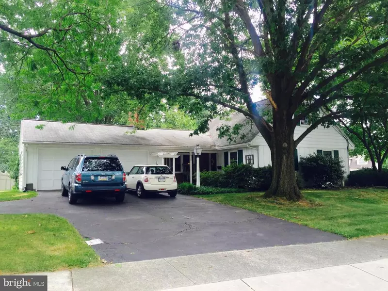 415 S LOCUST ST, Lititz, PA 17543