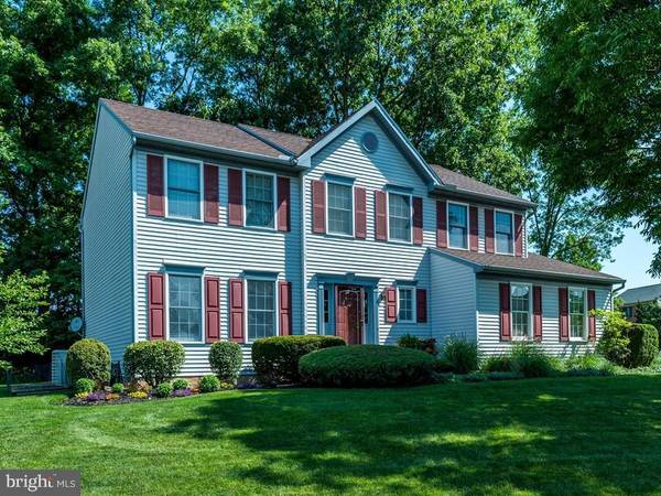 2974 TIFFANY DR, Lititz, PA 17543