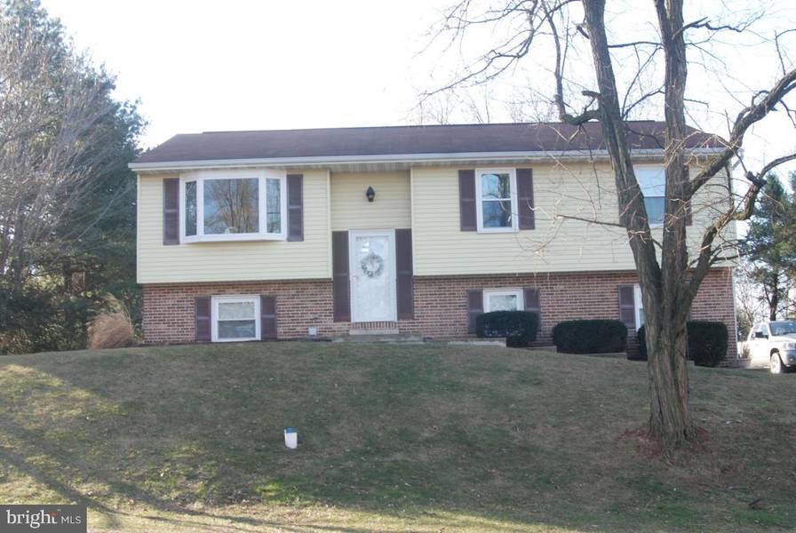 126 OAK DR, Elizabethtown, PA 17022