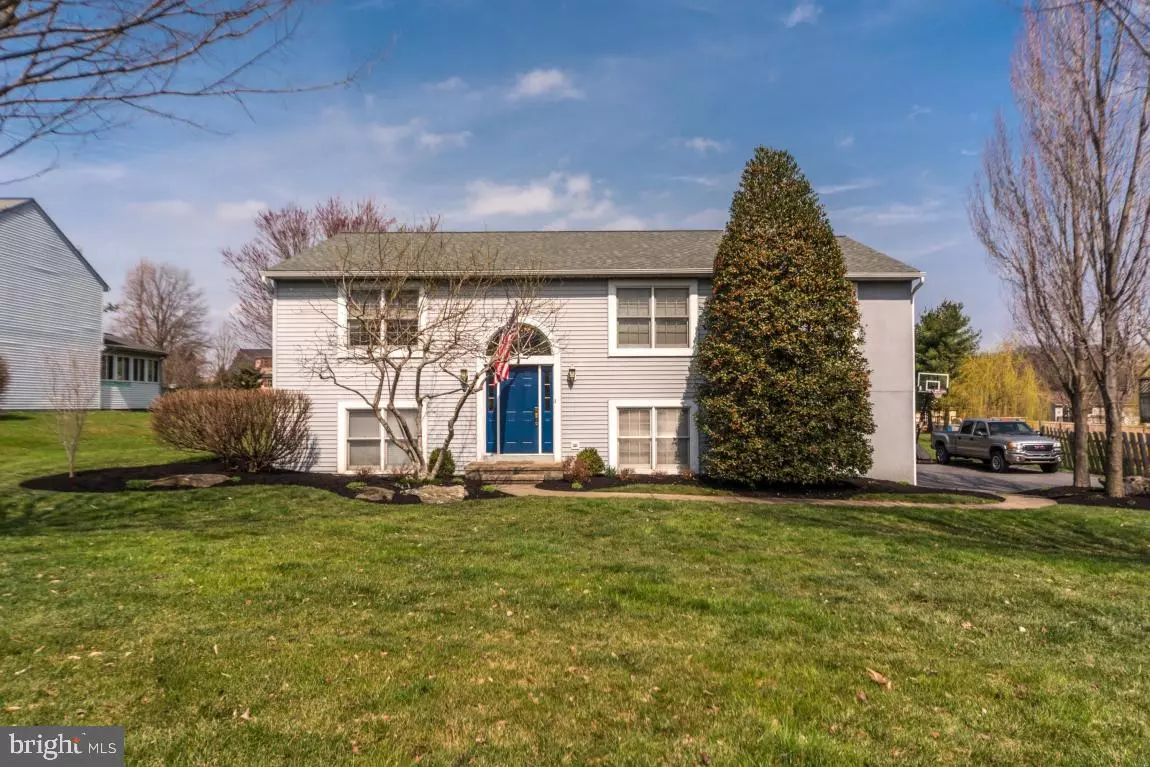 Lancaster, PA 17603,1012 FLAGSTONE CT