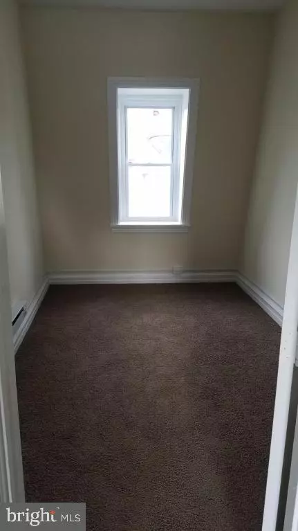 Columbia, PA 17512,648 WALNUT ST