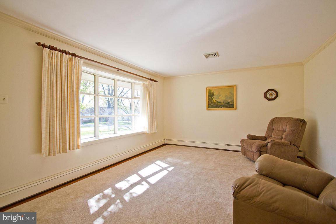 Willow Street, PA 17584,326 HOMECREST DR
