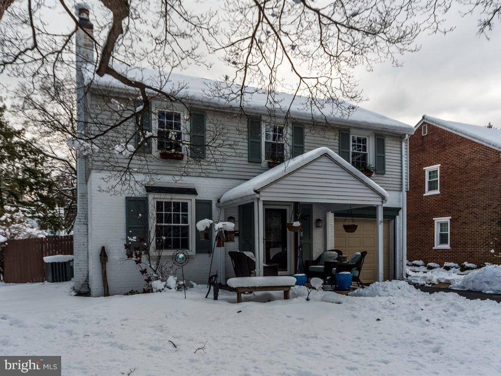 952 PLEASURE RD, Lancaster, PA 17601