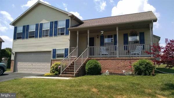 261 HILLSIDE DR, East Berlin, PA 17316