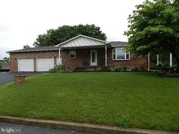 2100 LEONARD ST, York, PA 17404