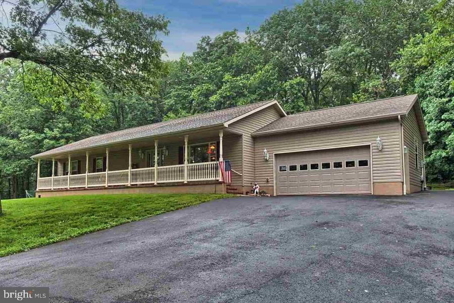 23 GODFREY RD, Felton, PA 17362