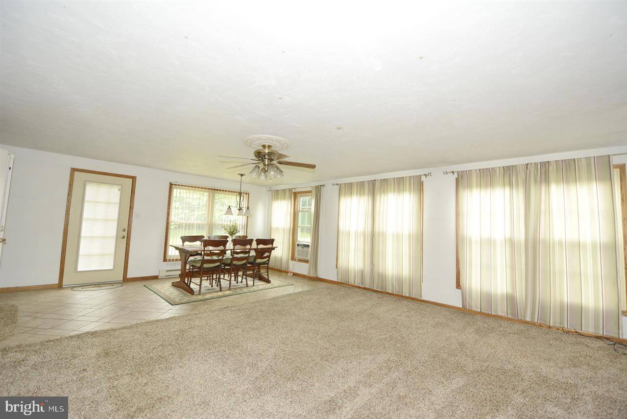 Spring Grove, PA 17362,6286 THOMAN DR