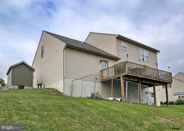 Mt Wolf, PA 17347,475 N BURBERRY LN