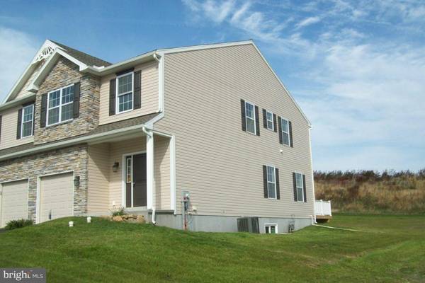 Elizabethtown, PA 17022,32 CANVAS BACK LN #35