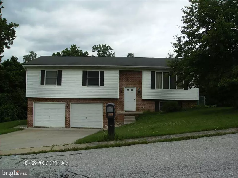 1541 RANDOW RD, York, PA 17403