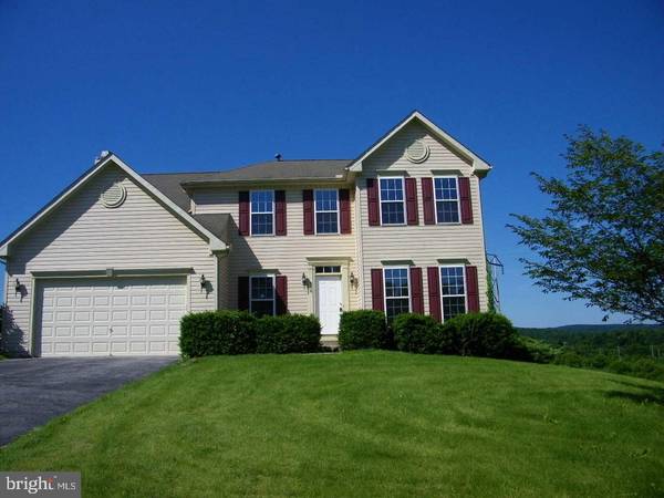 220 LAKEVIEW DR, Spring Grove, PA 17362