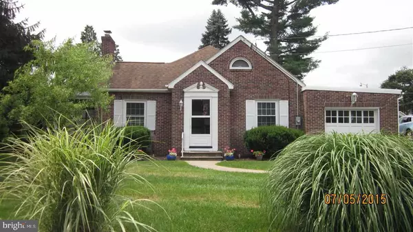 2748 LEWISBERRY RD, York, PA 17404