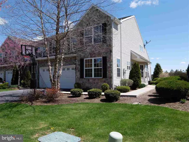 73 CAROUSEL CIR, Hershey, PA 17033