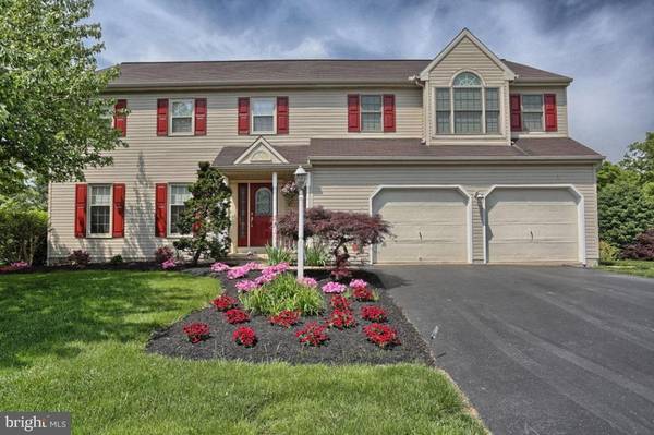 25 HORSESHOE DR, Ephrata, PA 17522