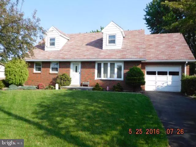 219 W GRANT AVE, Myerstown, PA 17067