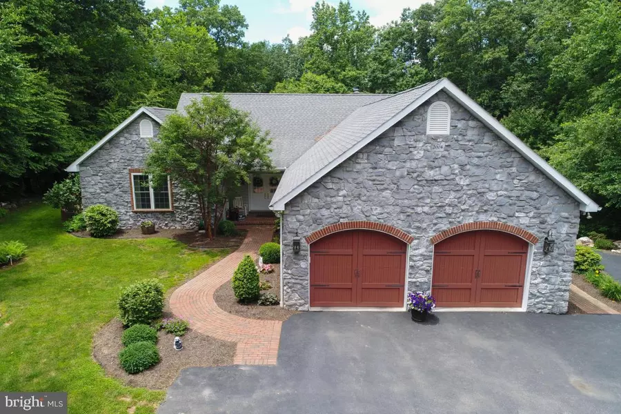 416 INDIAN HEAD RD, Columbia, PA 17512