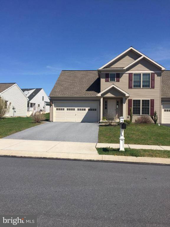 5128 OAK LEAF DR, Mount Joy, PA 17552