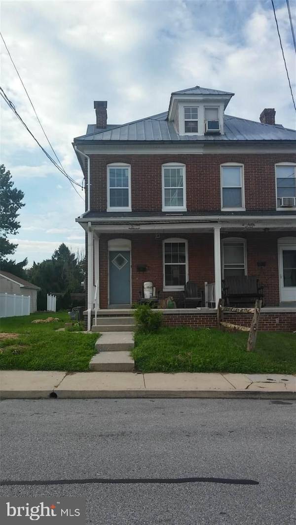 308 MAPLE AVE, Hanover, PA 17331