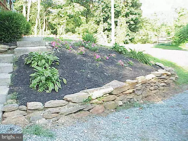 Fawn Grove, PA 17321,416 BALD EAGLE RD
