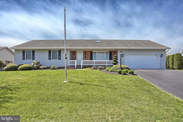 613 RICHFIELD DR, Lebanon, PA 17042