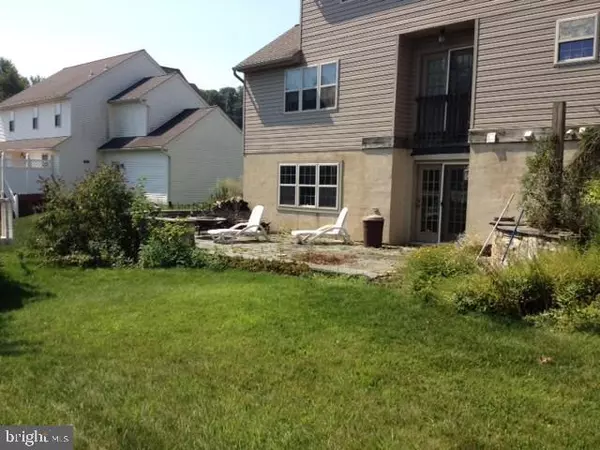 Seven Valleys, PA 17360,27 PARKVIEW DR