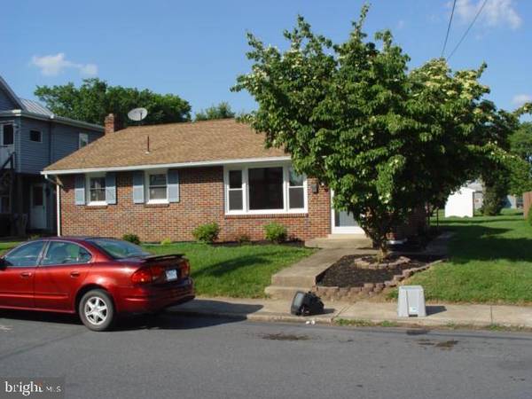 145 N HANOVER ST, Elizabethtown, PA 17022