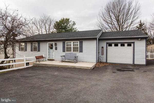 1130 MALLEABLE RD, Columbia, PA 17512