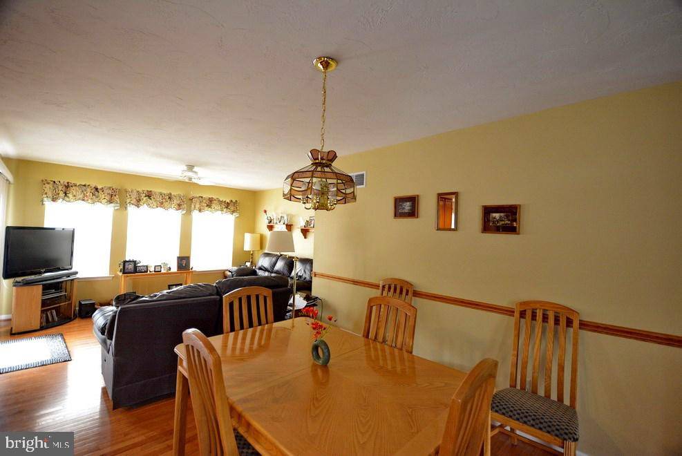 Hanover, PA 17331,64 SAVOIR DR