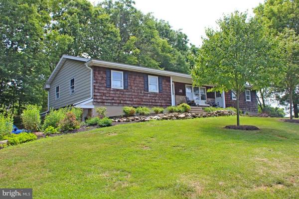 205 HERRVILLE RD, Willow Street, PA 17584