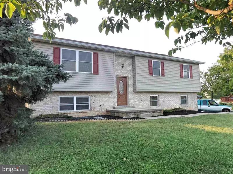 66 FUHRMAN MILL RD, Hanover, PA 17331