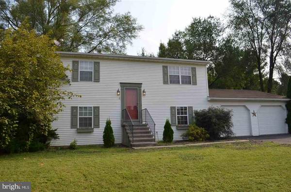 2245 HEATHER RD, York, PA 17408