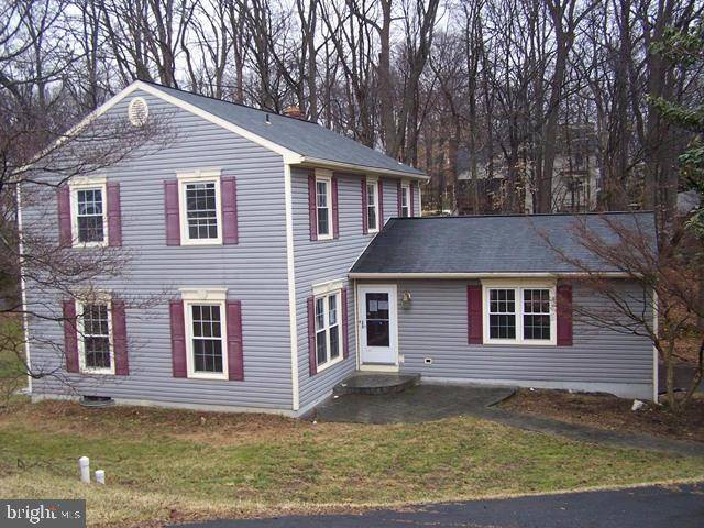 309 FAULKNER DR, Lancaster, PA 17601