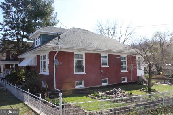 Adamstown, PA 19501,127 W MAIN ST