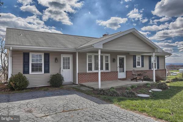 1562 RIDGE RD, Elizabethtown, PA 17022