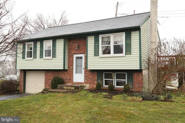 1115 STELLAR DR, Mount Joy, PA 17552