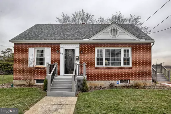 207 S BARBARA ST, Mount Joy, PA 17552