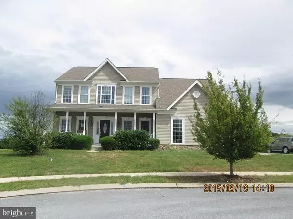 7603 GRAND LAKE DR, Seven Valleys, PA 17360