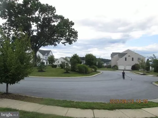 Seven Valleys, PA 17360,7603 GRAND LAKE DR