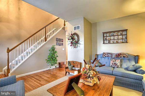 Mt Wolf, PA 17347,200 SILVER MAPLE CT