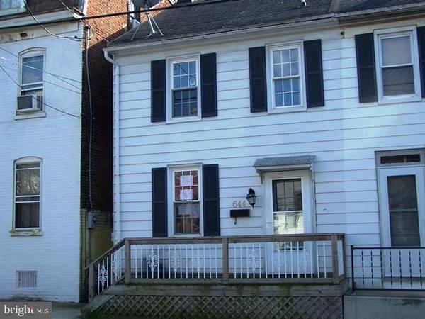 644 MANOR ST, Columbia, PA 17512